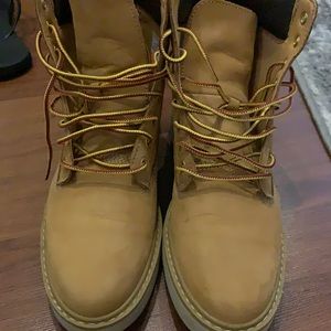 Timberlands - gentle worn